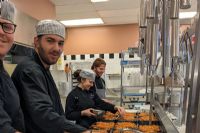 Des étudiants en cuisine de Sherbrooke remettront 3 000 repas à Moisson Estrie